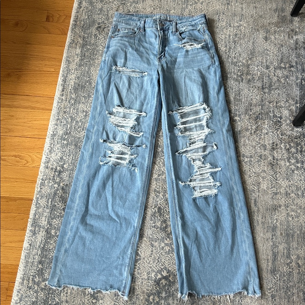 American Eagle Super High Rise Baggy Wide Leg Distressed Jeans - 6 LONG - Picture 2 of 6